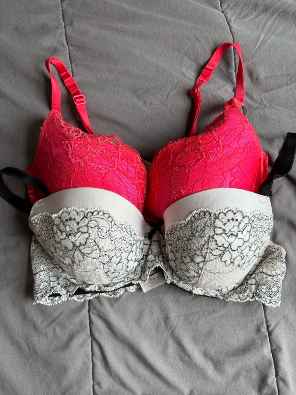 36C Victoria’s Secret Bra Bundle of 2 Red Lace Push-Up Bra - Women Intimates